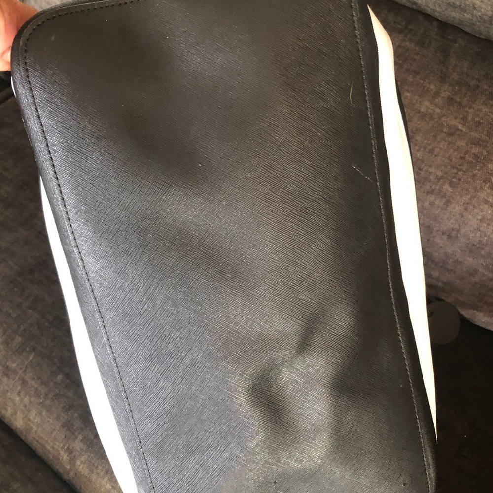 Sold - Picture 4 of 11